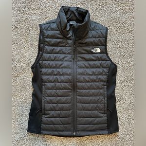 North Face Women’s Vest Size Medium